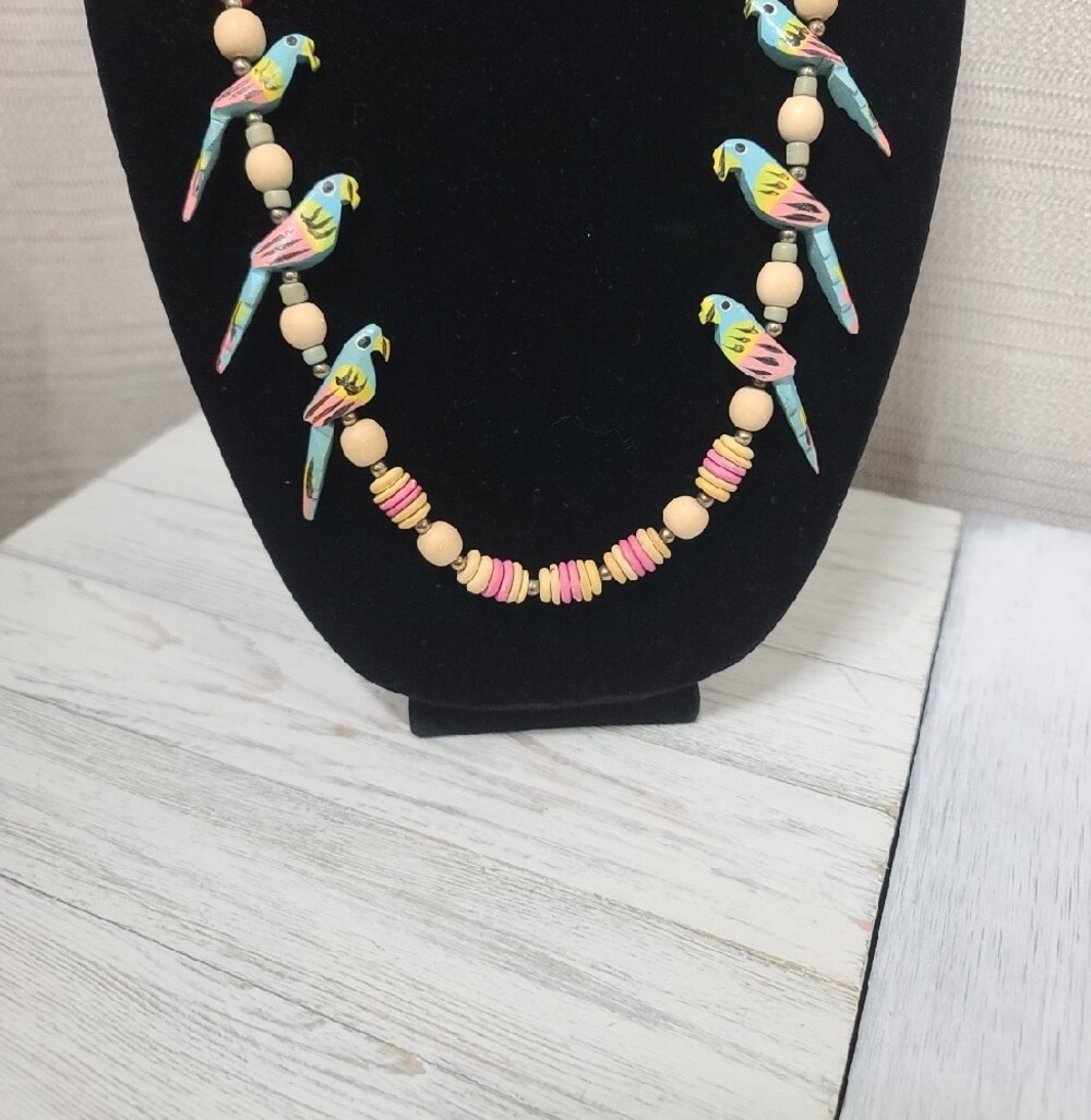 Parrot Bead Necklace Vintage Multicolor Carved Wood, Wear At Margaritaville! Euc - Picture 6 of 8